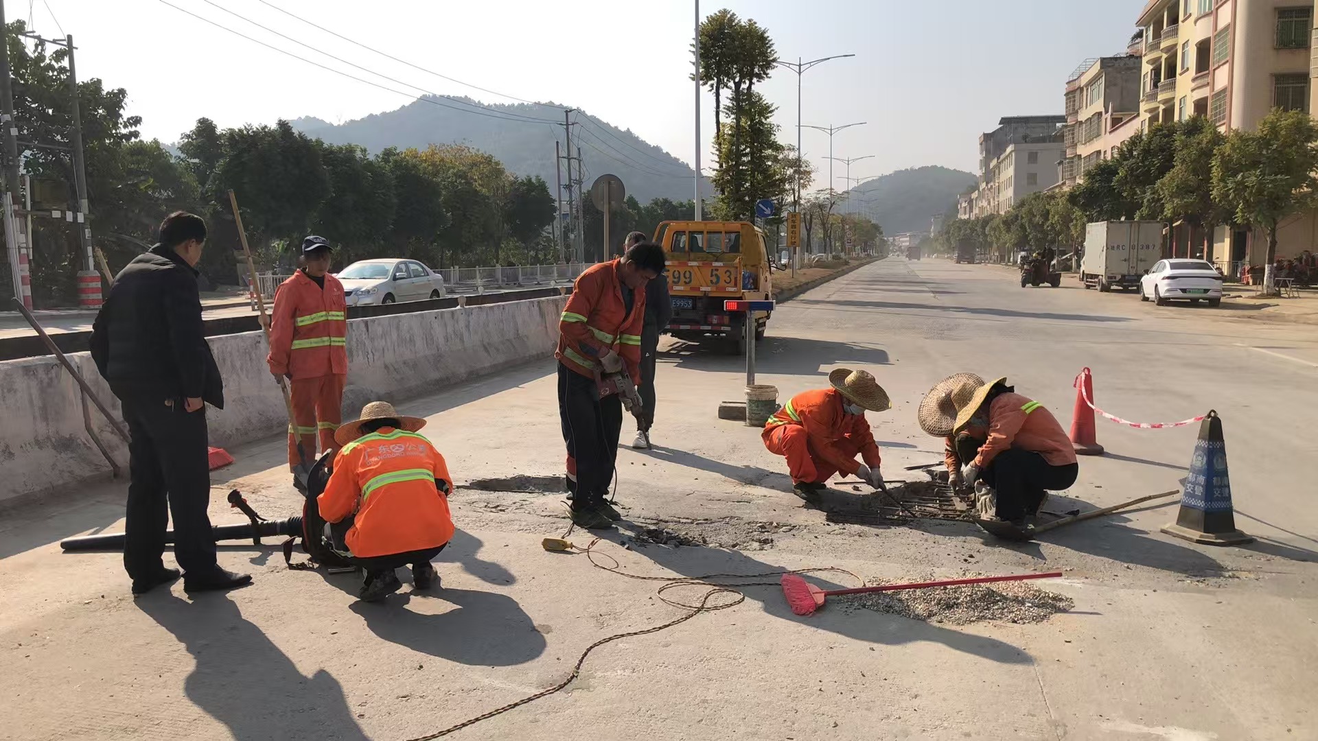 南縣公路事務(wù)中心多措并舉護(hù)航春運(yùn)平安路.wps_2